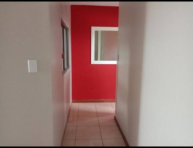 5 BEDROOM APARTMENT FOR SALE IN SUNNYSIDE